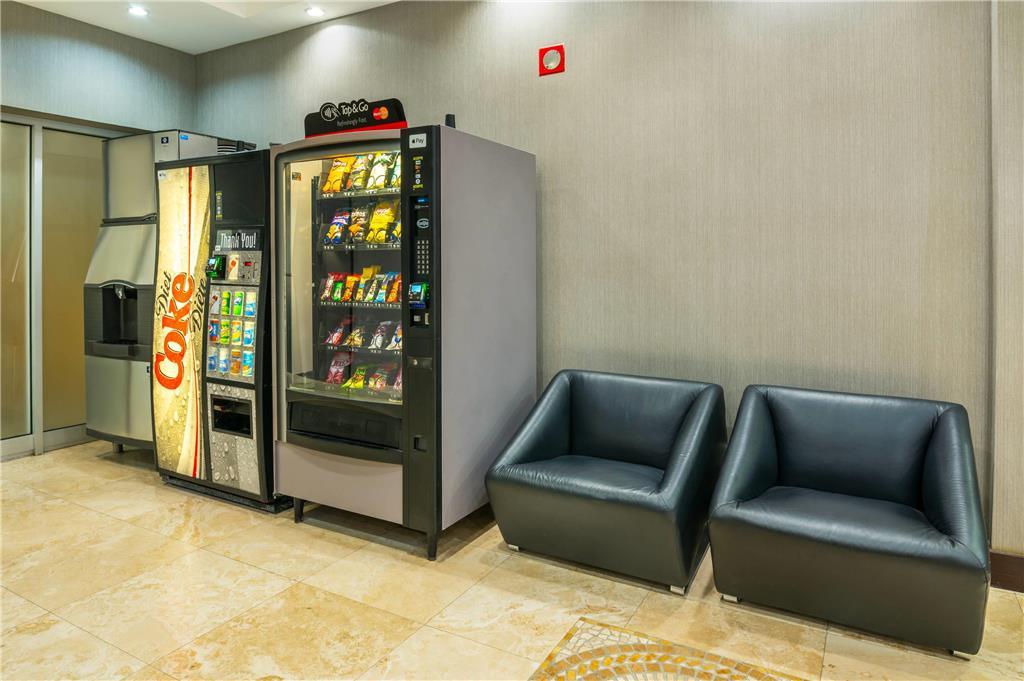 Comfort & Conference Centre Airport Inn Toronto