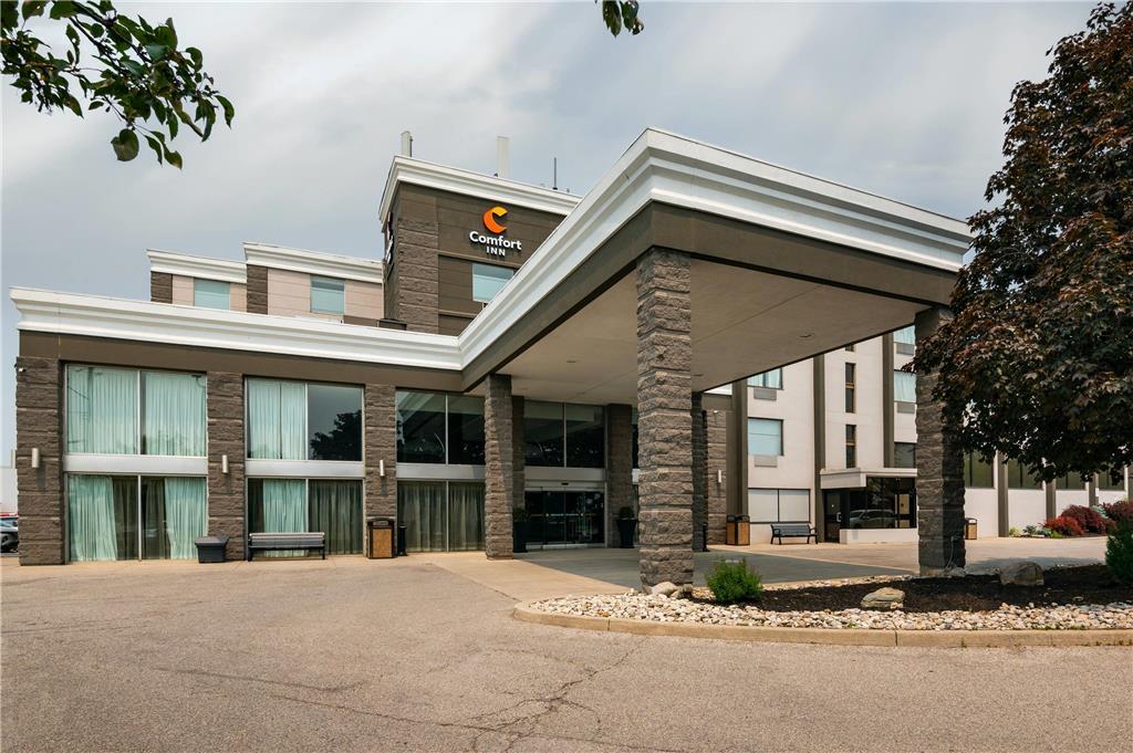 Inn Comfort & Conference Centre Airport 3*